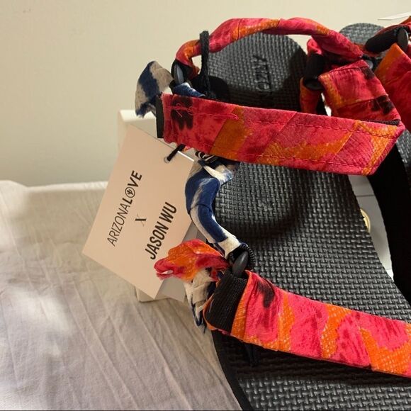 ARIZONA LOVE TREKKY SANDALS BY JASON WU - 41 (11) - Picture 6 of 10